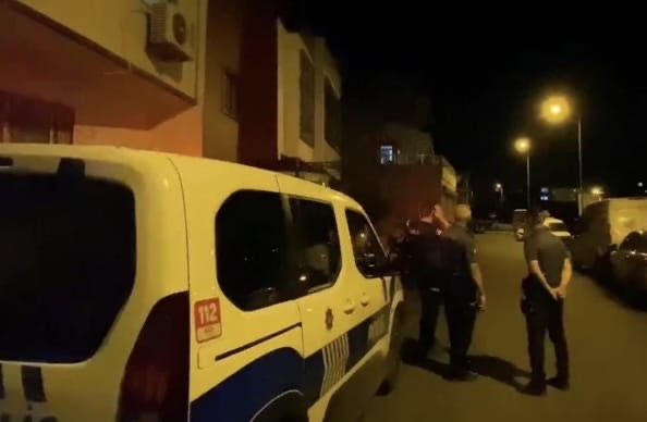 5 Yaşındaki Oğlunun Boğazını Kesti