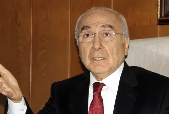 Uçakta Kalp Krizi Geçirdi