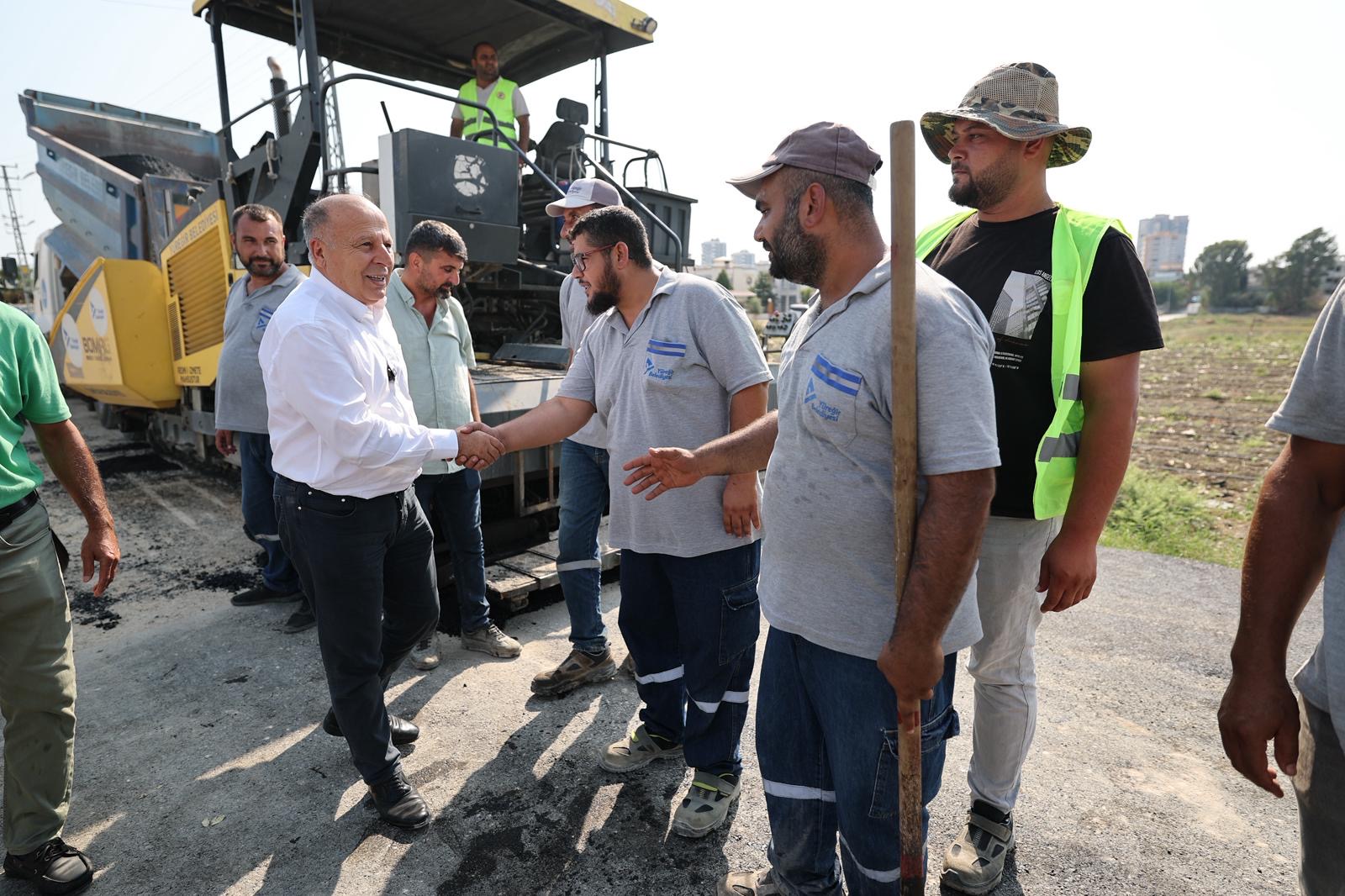 BAŞKAN DEMİRÇALI ASFALT ÇALIŞMALARINI YERİNDE İNCELEDİ