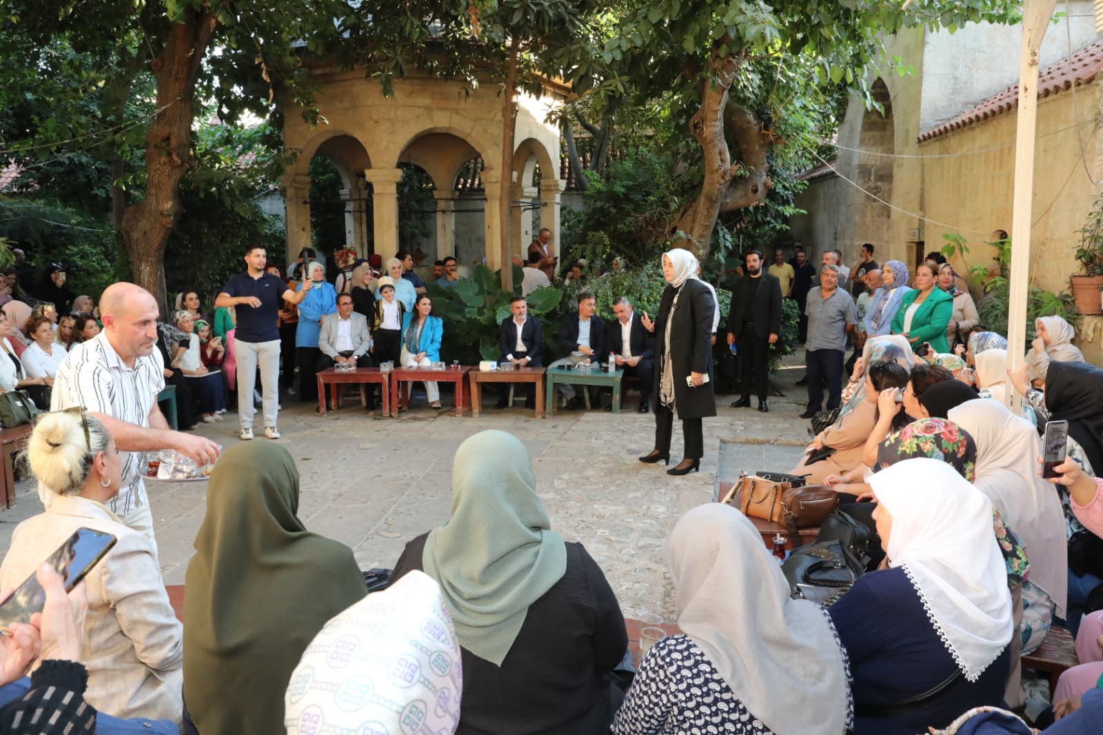 Zengin: “Adana hak ettiği değeri görmüyor”