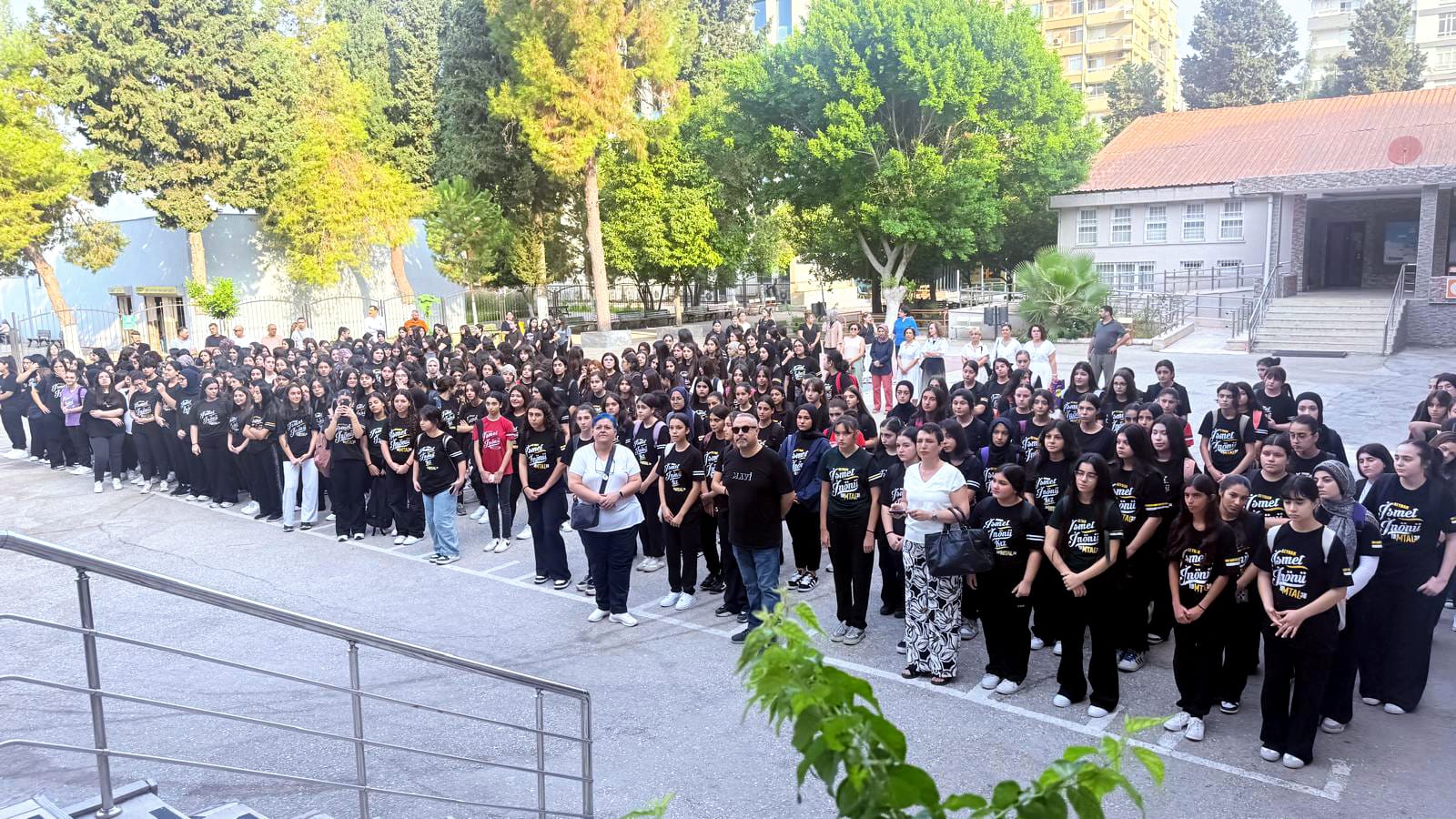 İSMET İNÖNÜ KIZ MESLEK LİSESİ’NDE YENİ EĞİTİM YILINA COŞKULU BAŞLANGIÇ