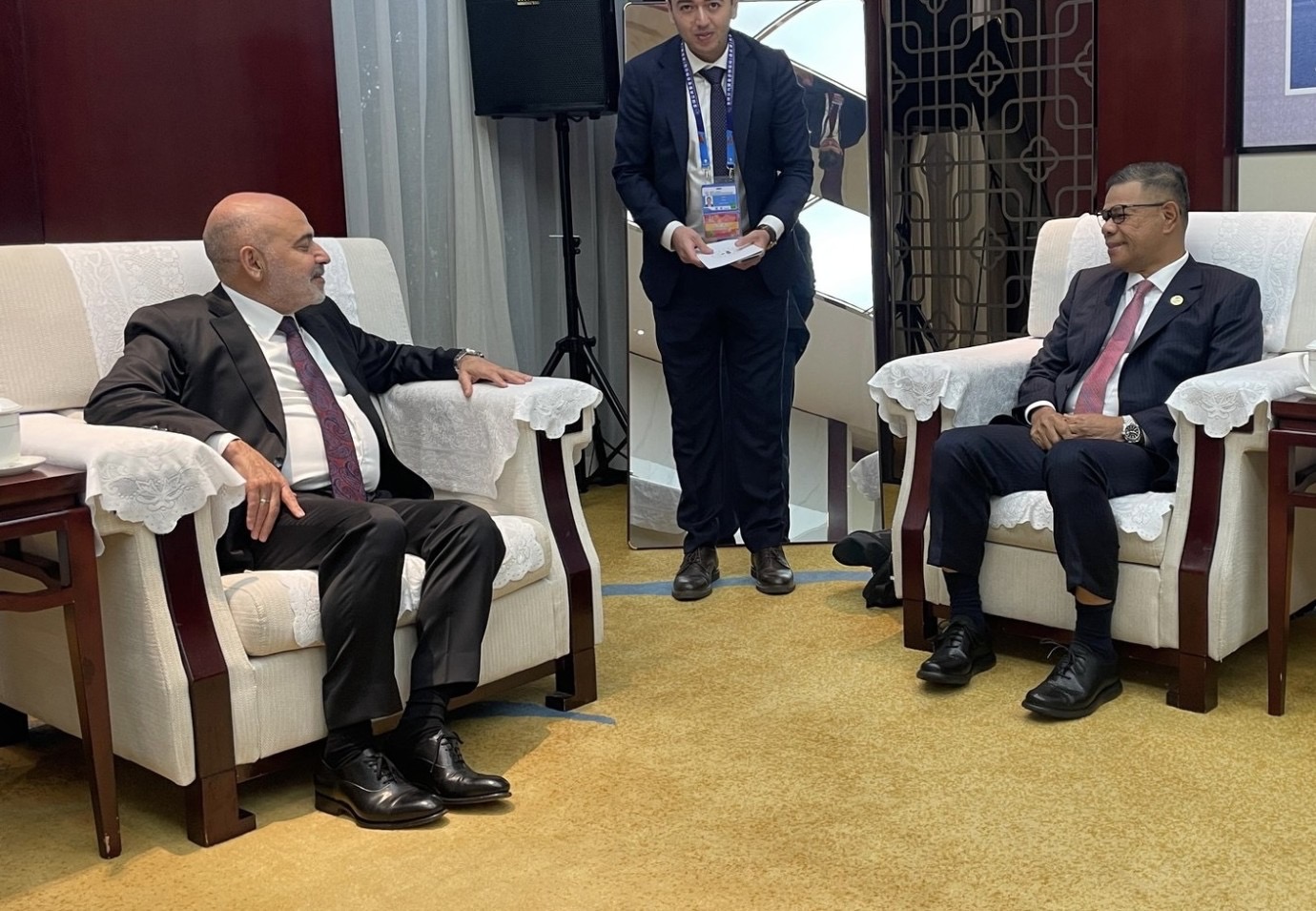 Sağlam, Malezyalı Bakanla Görüştü