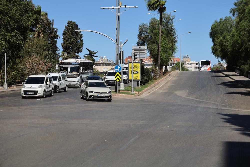 Adana’da Kasım Gülek Köprüsü İçin Yıkım Kararı