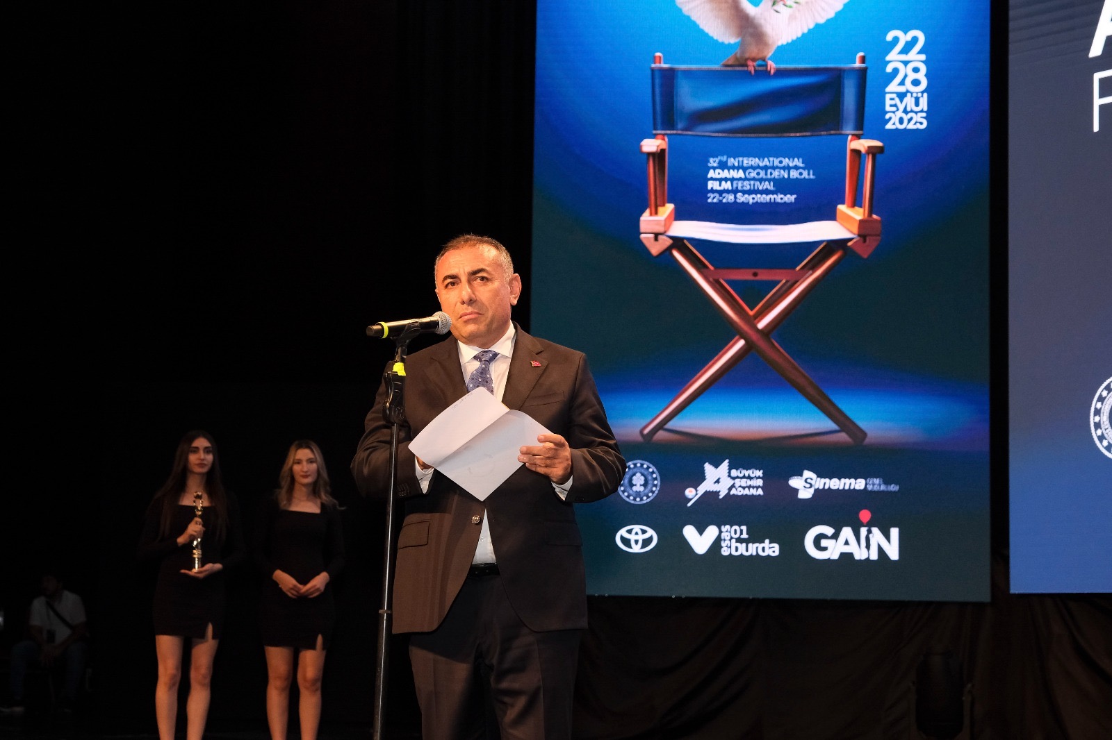 32. Uluslararası Adana Altın Koza Film Festivali’nde ödüller sahiplerini buldu