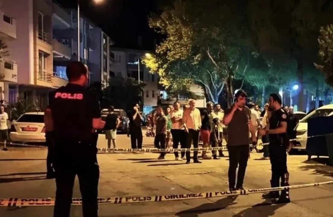 Başkanının Aile Evine Molotofkokteyl!