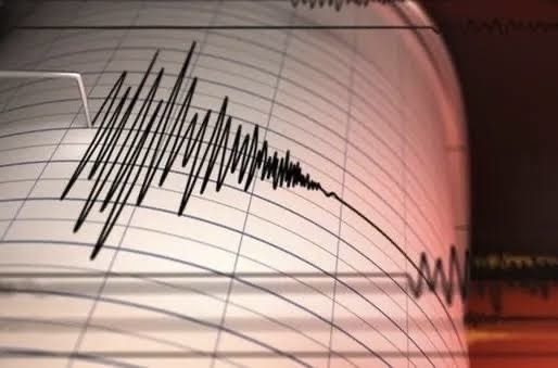 Marmara’da Deprem! İstanbul Sallandı..