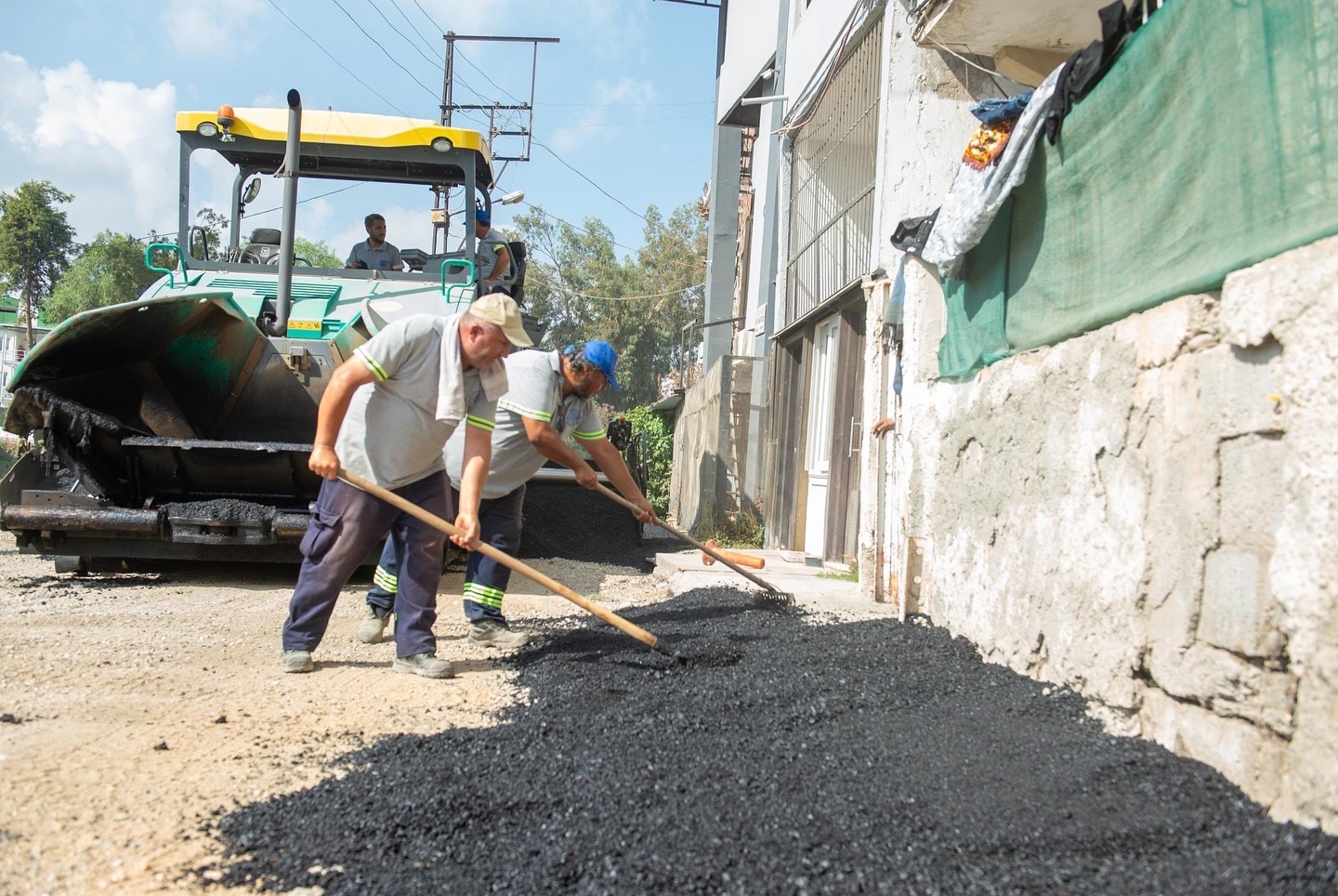Başkan Vekili Akkan, Asfalt Çalışmalarını Denetledi