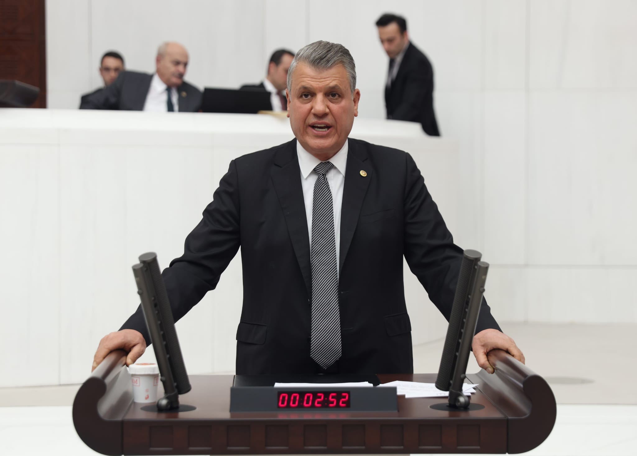 “Faiz lobisi iş başında”