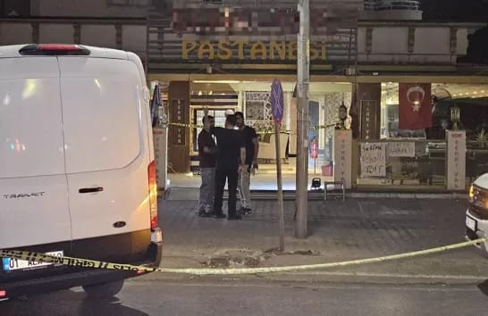 Pastaneye Pimi Çekilmemiş El Bombası…