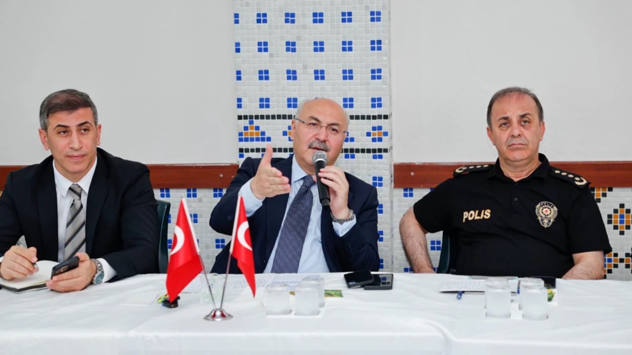 Vali Köşger Yüreğir’de Vatandaşlarla Buluştu