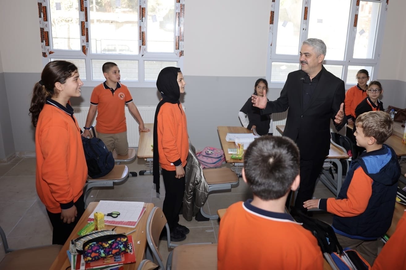 Çocuk Denince Akan Sular Durur!