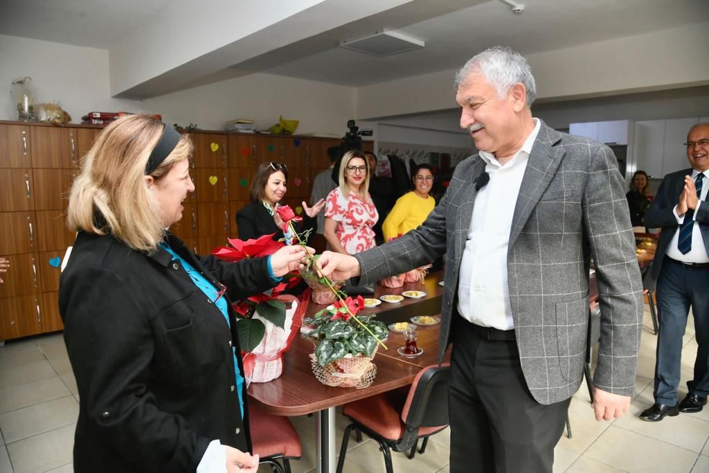 Zeydan Karalar’dan Öğretmen Eşi Nuray Karalar’a Duygusal Mesaj