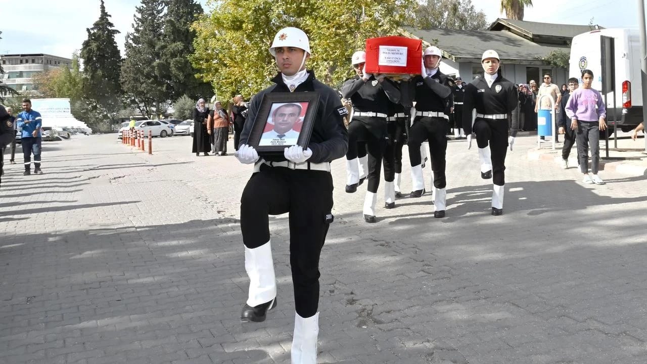 Polis memuru Yakup İnce son yolculuğuna uğurlandı