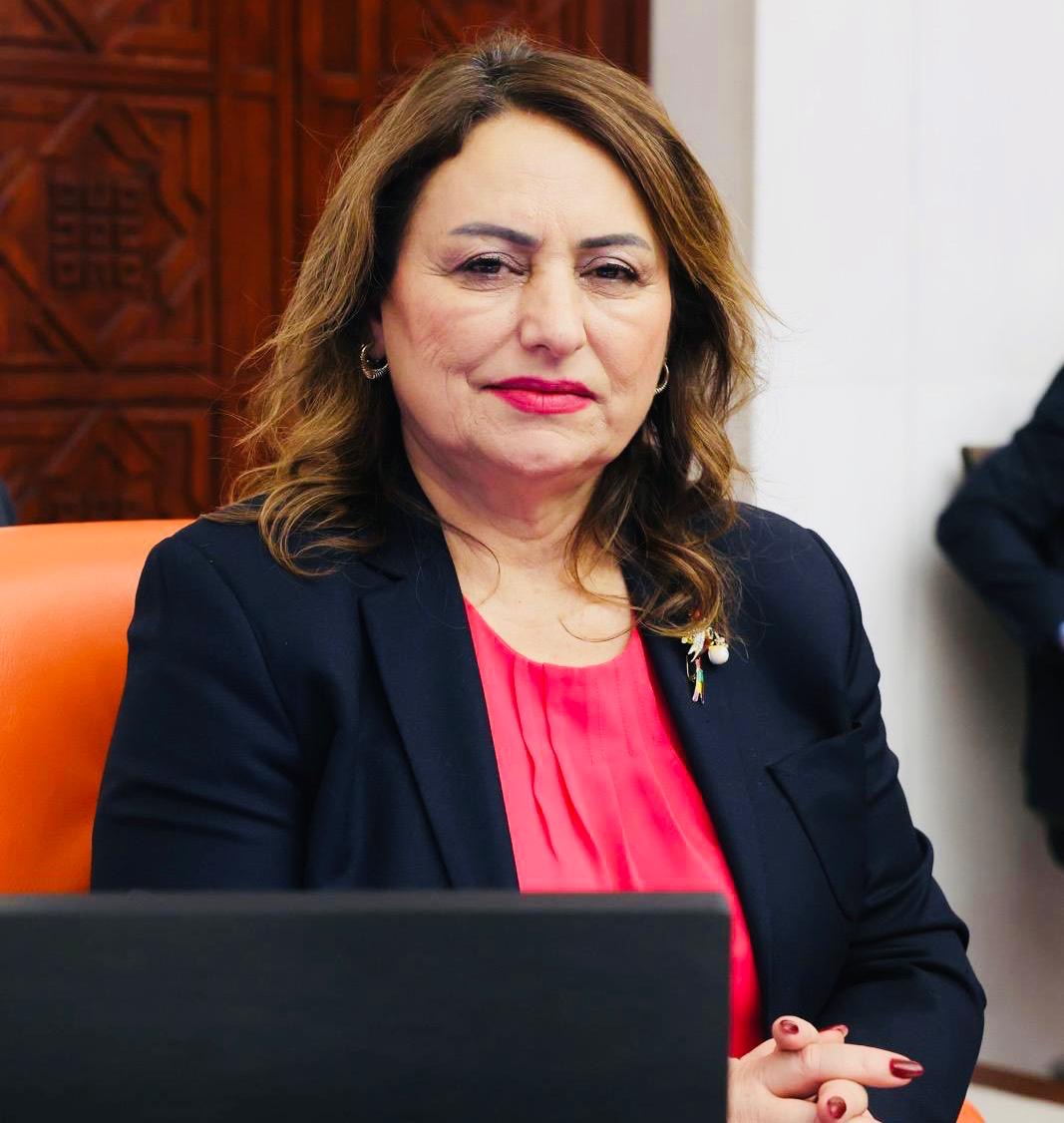 Suriye’ye insani koridor çağrısı