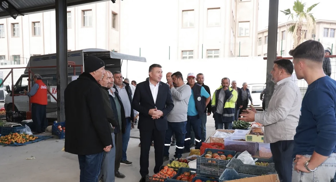 Başkan Bekir Şimşek’ten Kapalı Semt Pazarı’na Ziyaret