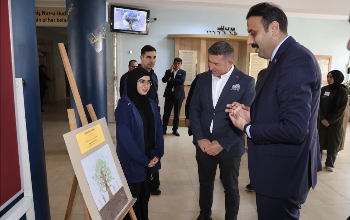Bekir Şimşek’ten 24 Kasım Öğretmenler Günü’nde Anlamlı Ziyaret