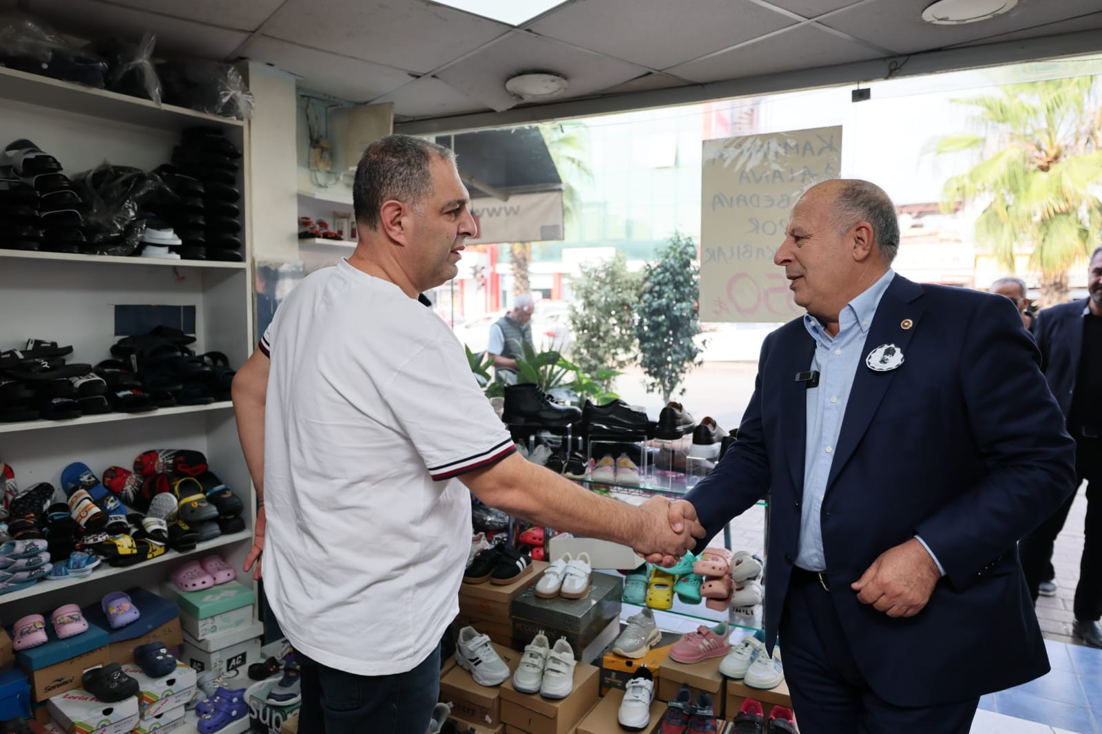 BAŞKAN ALİ DEMİRÇALI, KOZAN YOLU ESNAFIYLA BULUŞTU