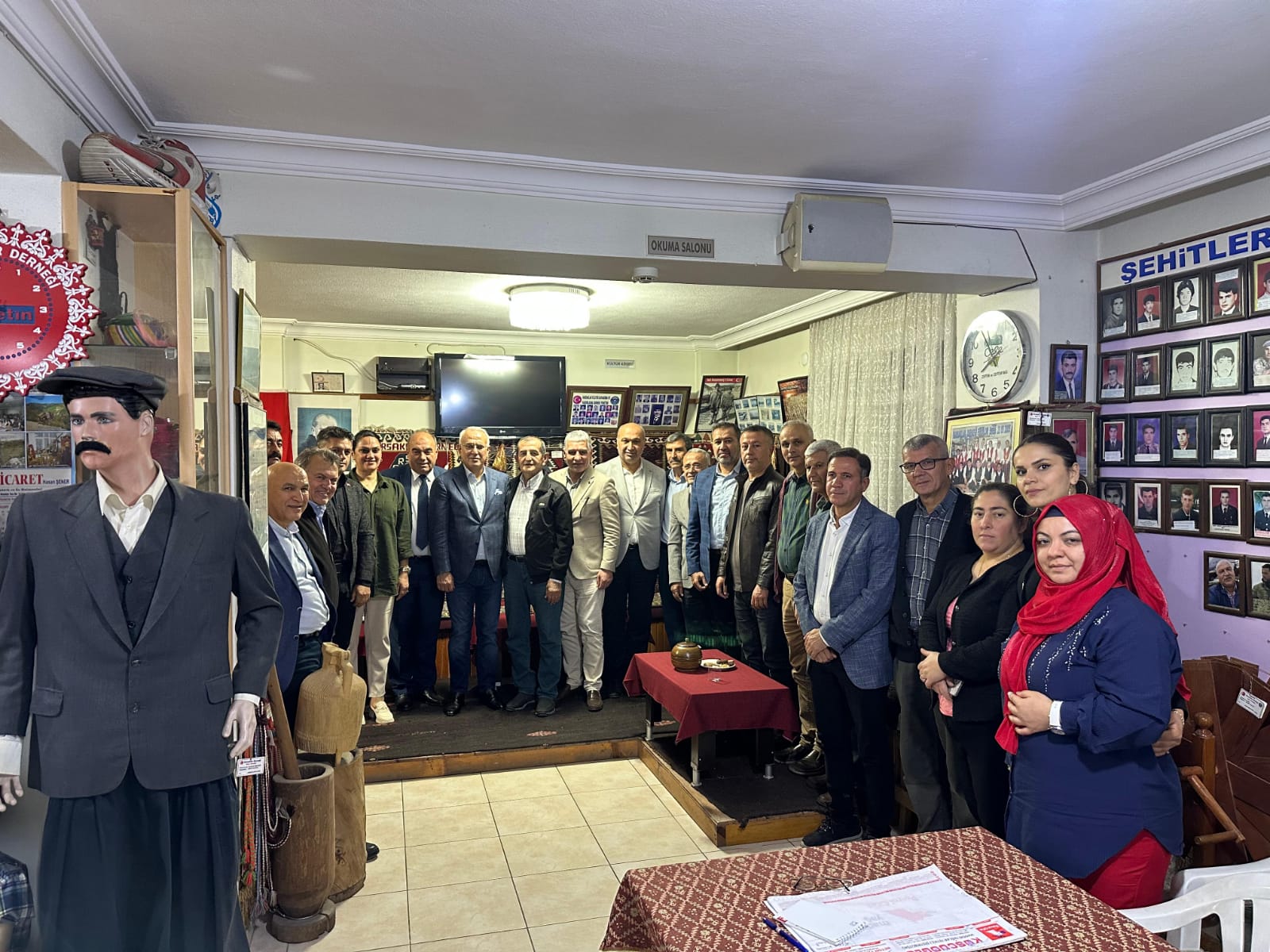 Başkan Yusuf Kanlı toplumun tüm kesimleriyle buluşuyor