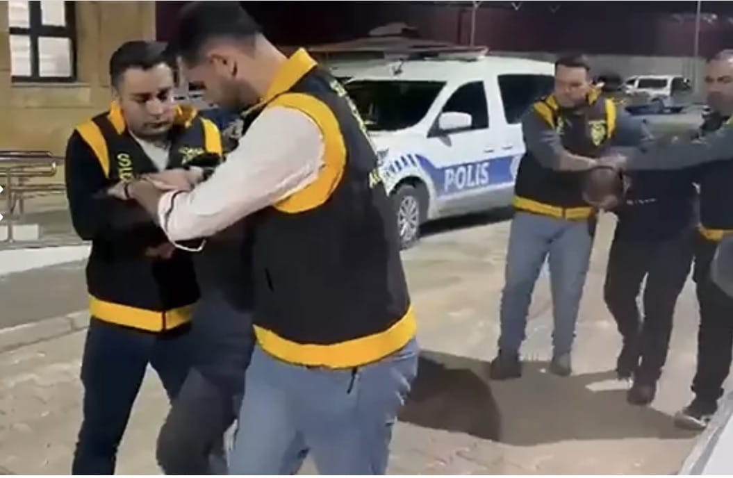 Evde Silah Savunması: Hasmımız Çok!