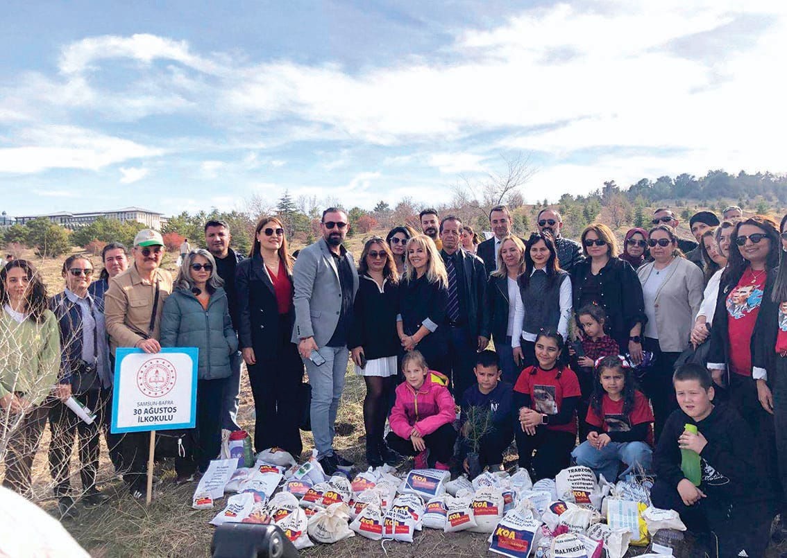 Öğretmenler Günü etkinliğinde 81 İl’den gelen öğretmenler Atatürk Orman Çiftliği’nde fidan dikti…