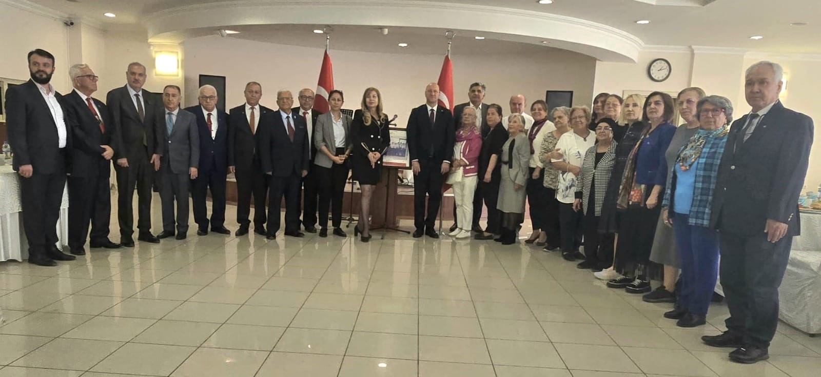 Vefada kenetlendiler