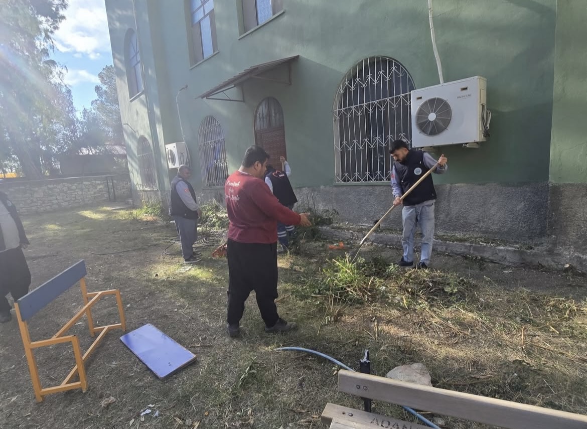 Başkan Bekir Şimşek: “Daha Temiz, Daha Yaşanabilir Bir Karaisalı İçin Sahadayız”