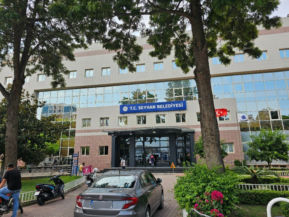 SON DAKİKA: Seyhan Belediyesi’nin Tüm Hesaplarına Haciz Konuldu!