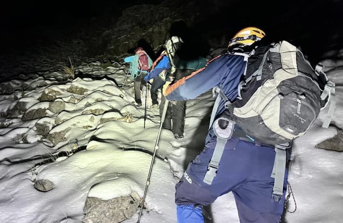 Dağda Mahsur Kalan 3 Arkadaş Kurtarıldı