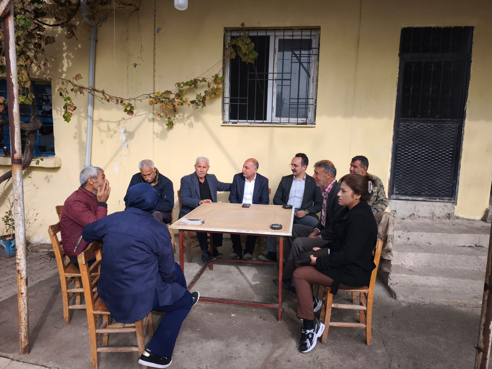 Yumurtalık’ta her adımda hizmet var