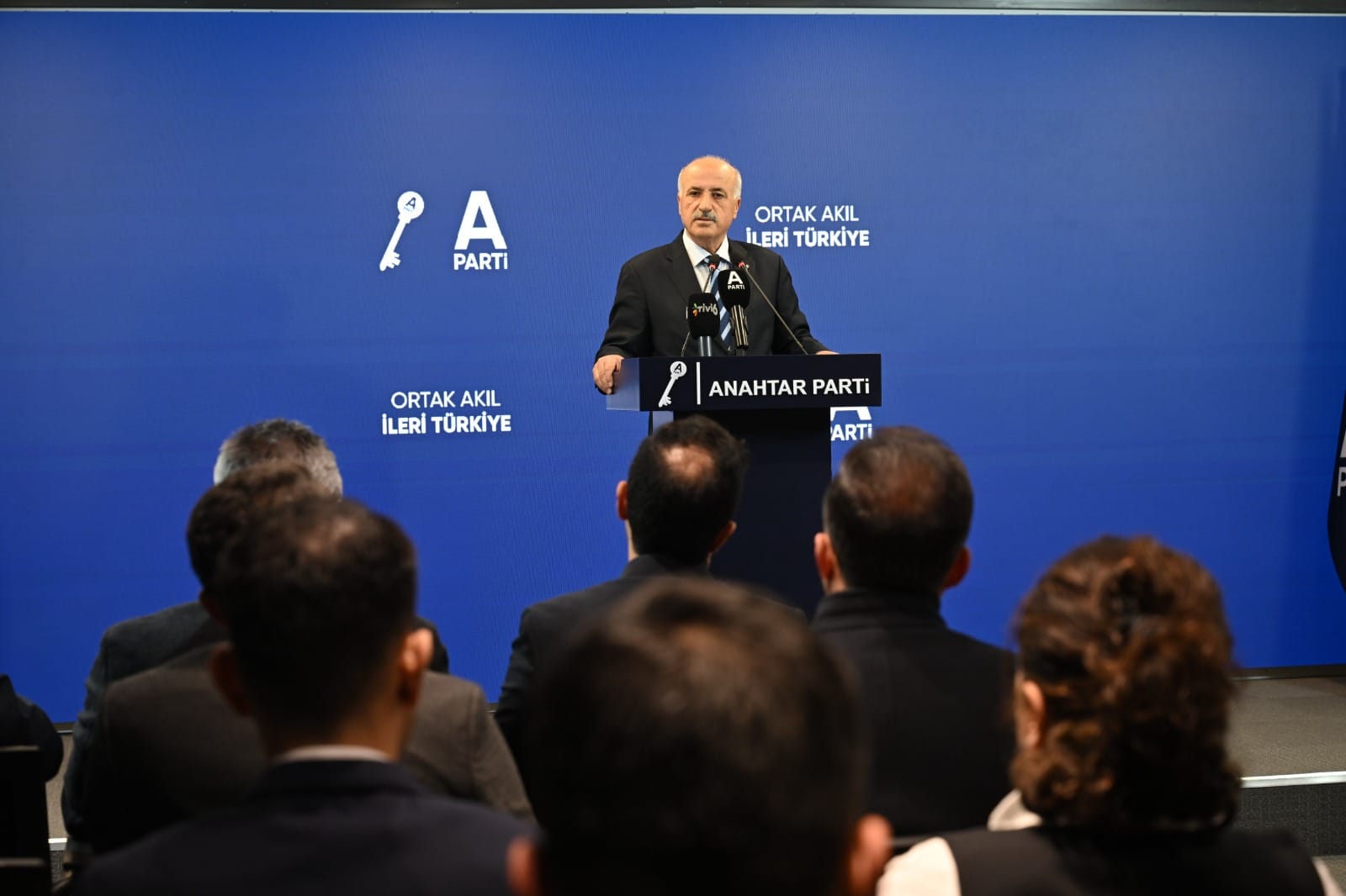 ANAHTAR PARTİ SÖZCÜSÜ FUAT GEÇEN’DEN DÜŞEN YA DA DÜŞÜRÜLEN İHA’LAR İÇİN YORUM: GÜVENLİK ZAFİYETİ VAR İSE TEDBİRLER ALINMALI