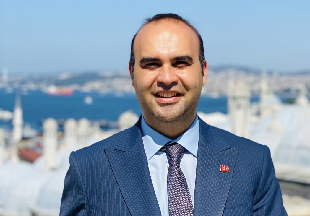 Bakan Kacır Ceyhan’ı İşaret Etti