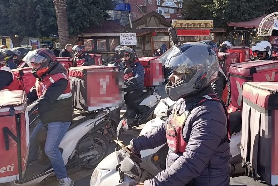 Kuryeler, Kontak Kapatıp Eylem Yaptı