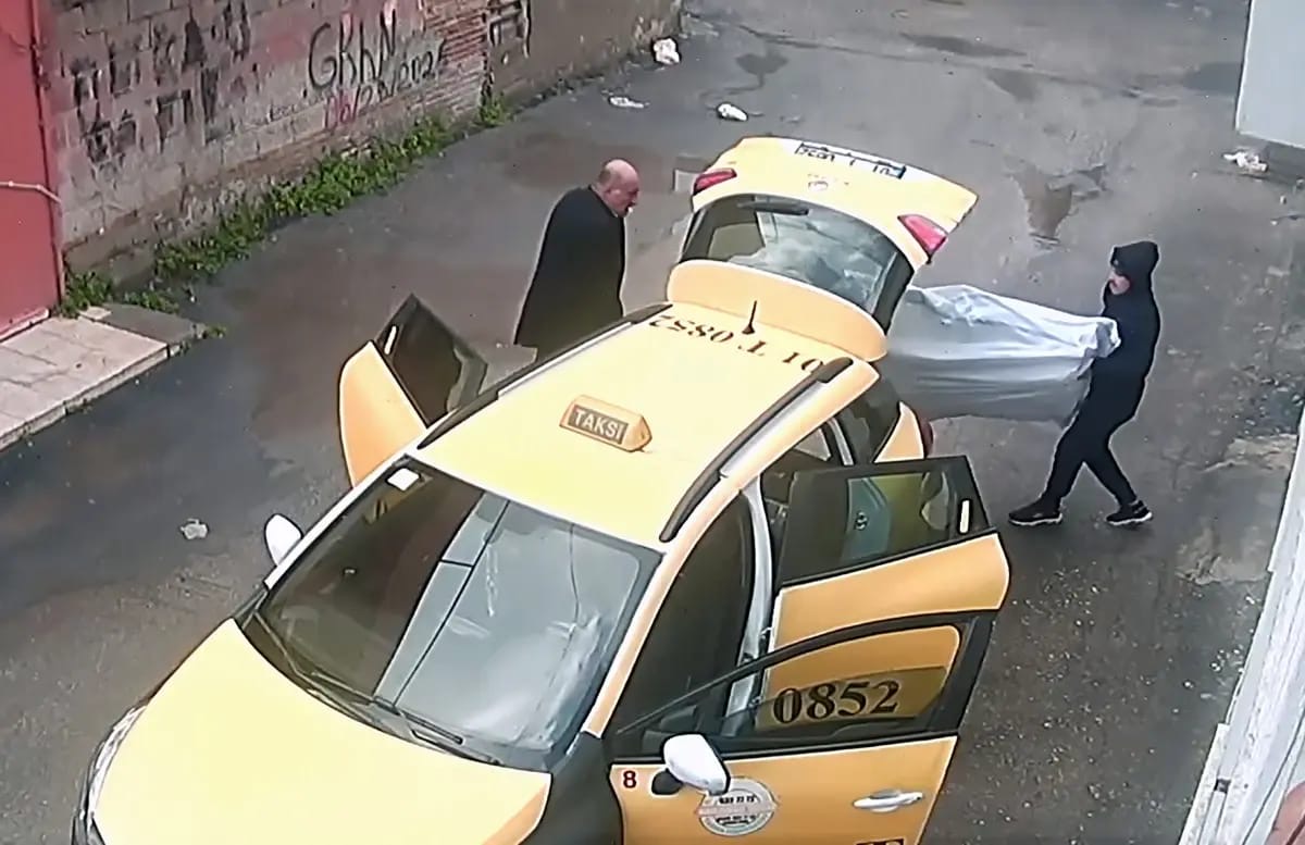 Tavanı Delip 148 Bisiklet Çaldılar