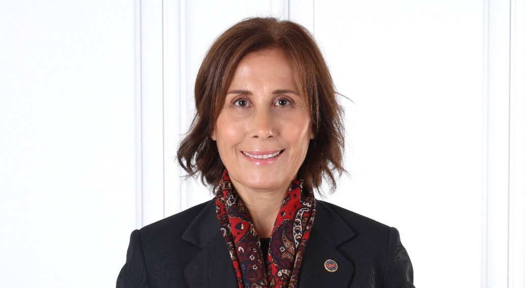 BAŞKAN OYA TEKİN’DEN 10 OCAK MESAJI:  “GAZETECİ NE KADAR CESURSA, GELECEK O KADAR AYDINLIKTIR”