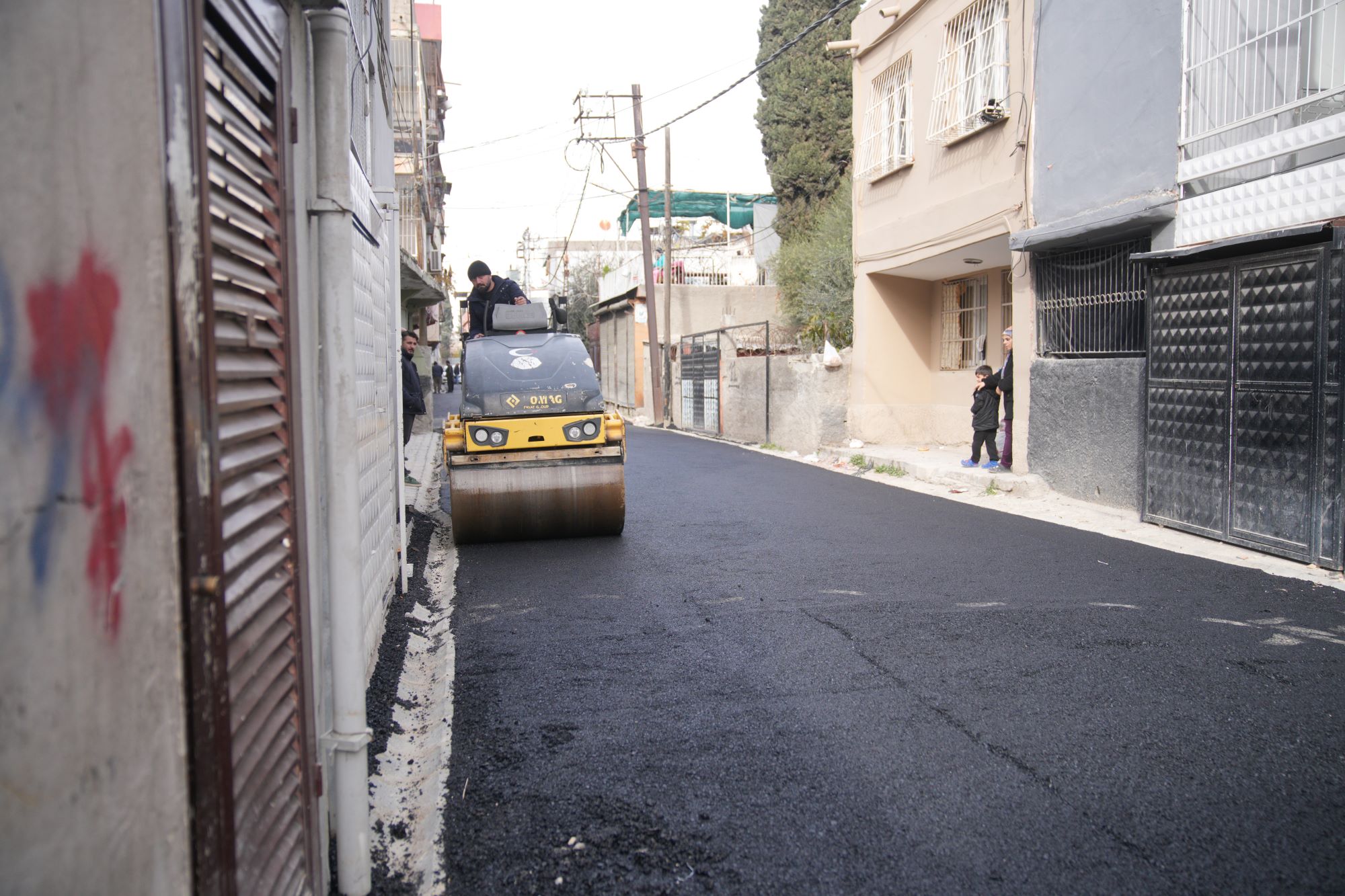 Seyhan Belediyesinden Gülpınar ve Dumlupınar’a Modern Yol