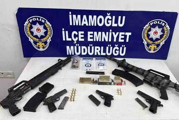 Çiftlik Evi Değil Sanki Cephanelik!