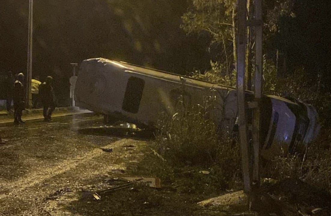 İşçi Servisi Devrildi; 13 Yaral