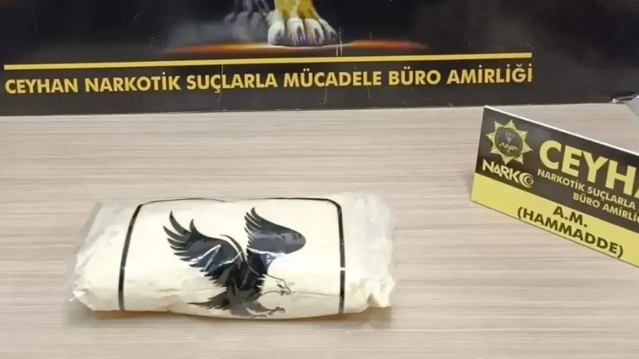 Ceyhan’da ticari takside 1 kilo 39 gram sentetik uyuşturucu ham maddesi ele geçirildi