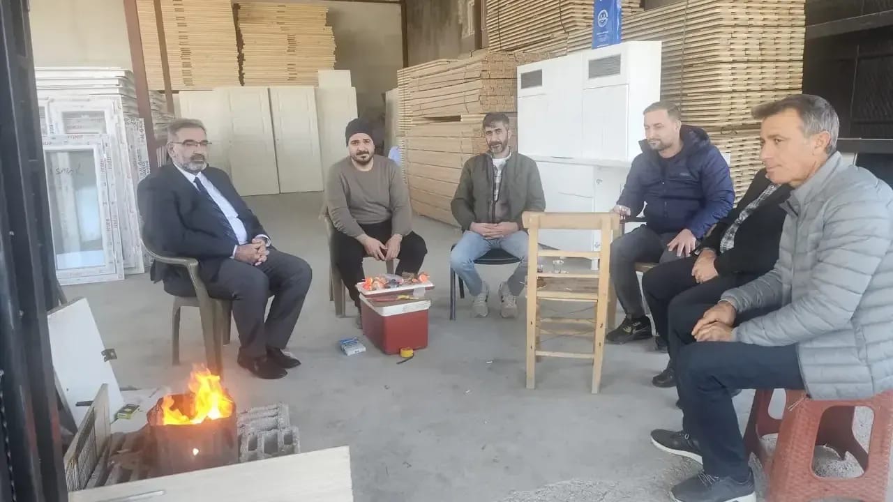 Yüreğir İlçe Müftüsü Süleyman Şahin, esnaf ziyaretlerinde birlik ve dayanışma mesajı verdi