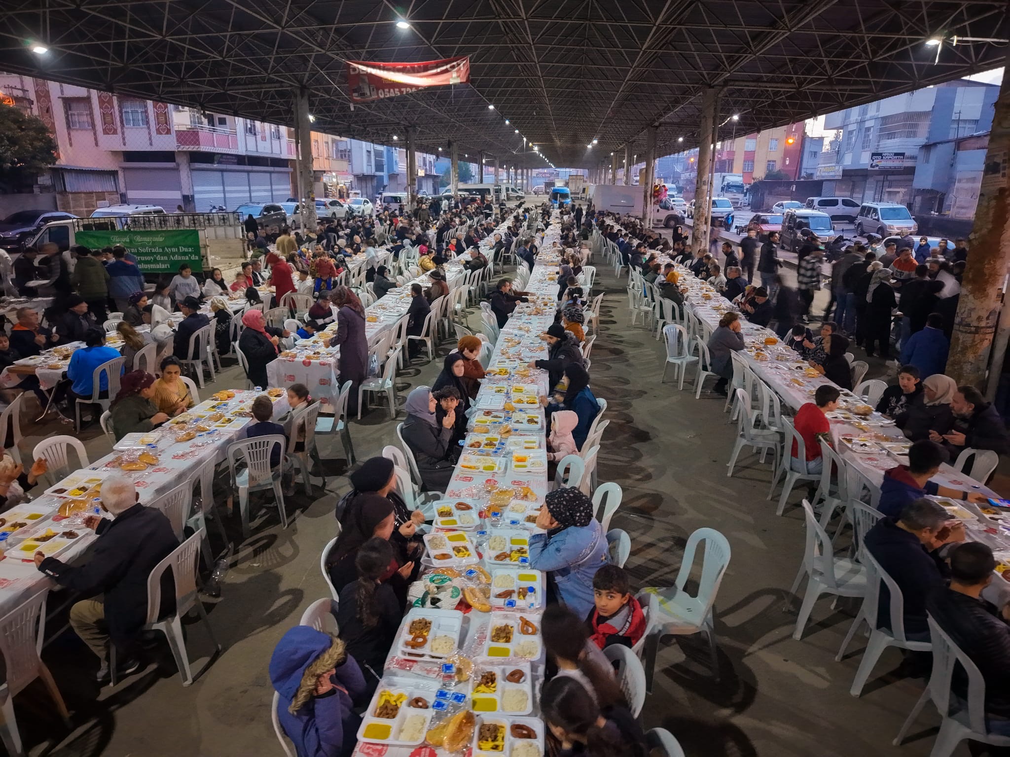 Gönül Sofraları Adana’da Birlik Ruhunu Güçlendirdi