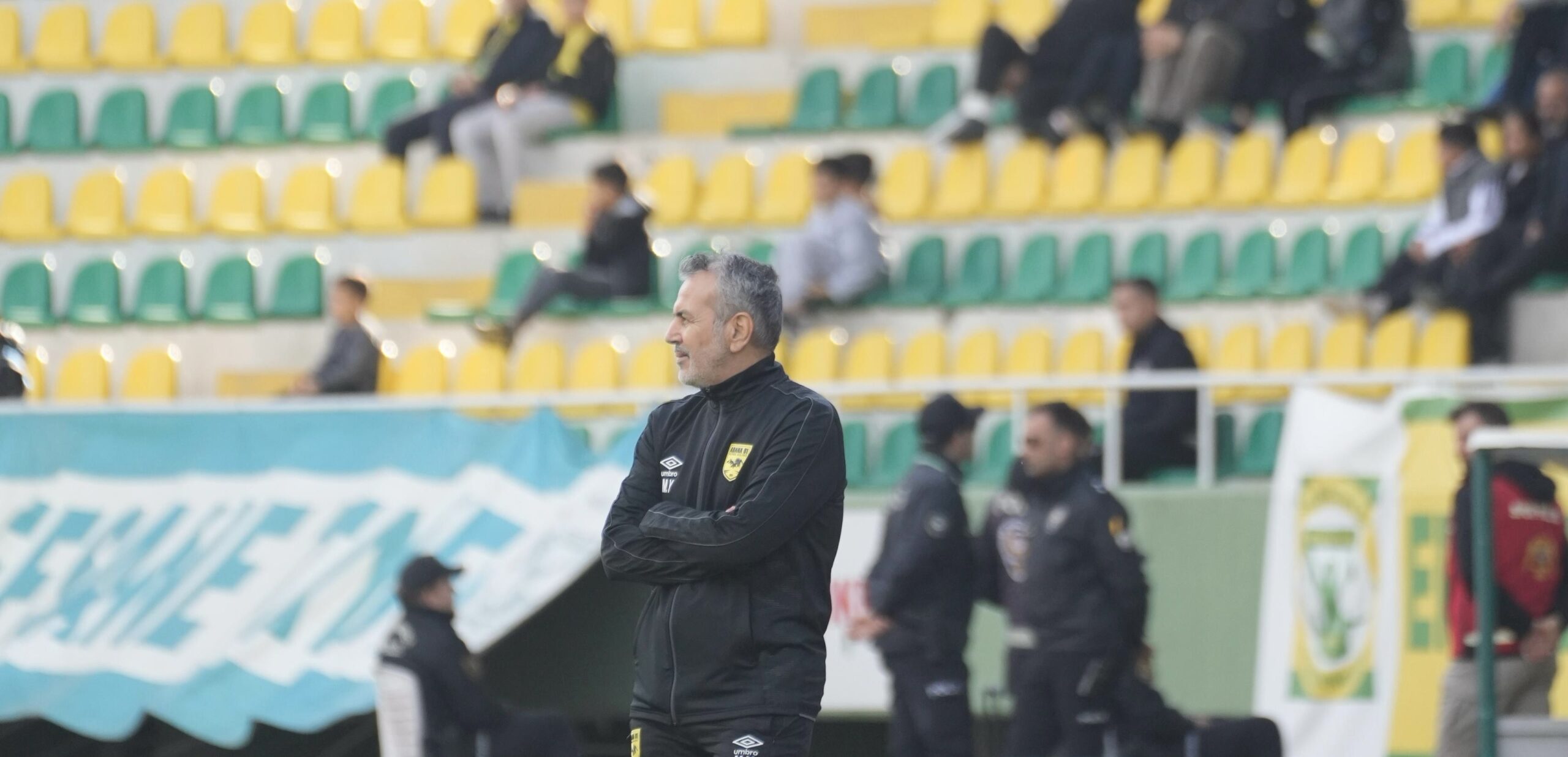 Mehmet Yıldırım takımını kutladı