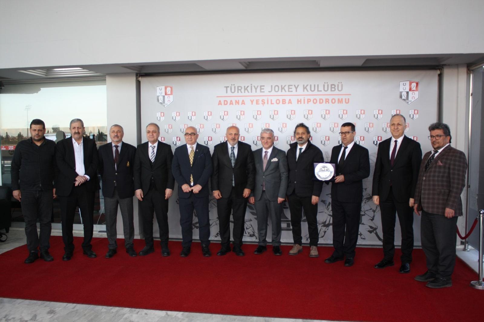 Atlar TSYD için koştu