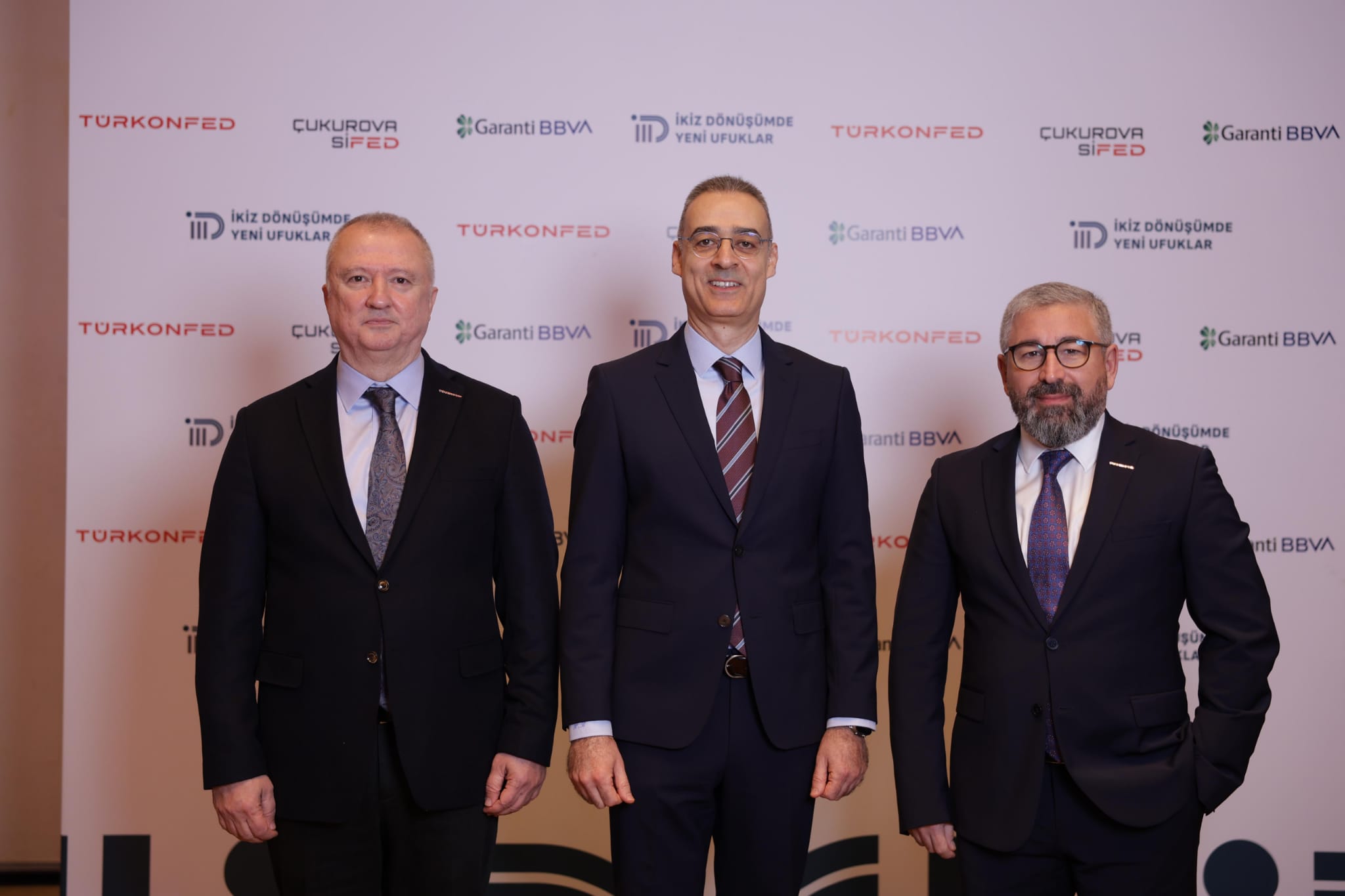 Adana’daki KOBİ’lere ikiz dönüşümü anlattı