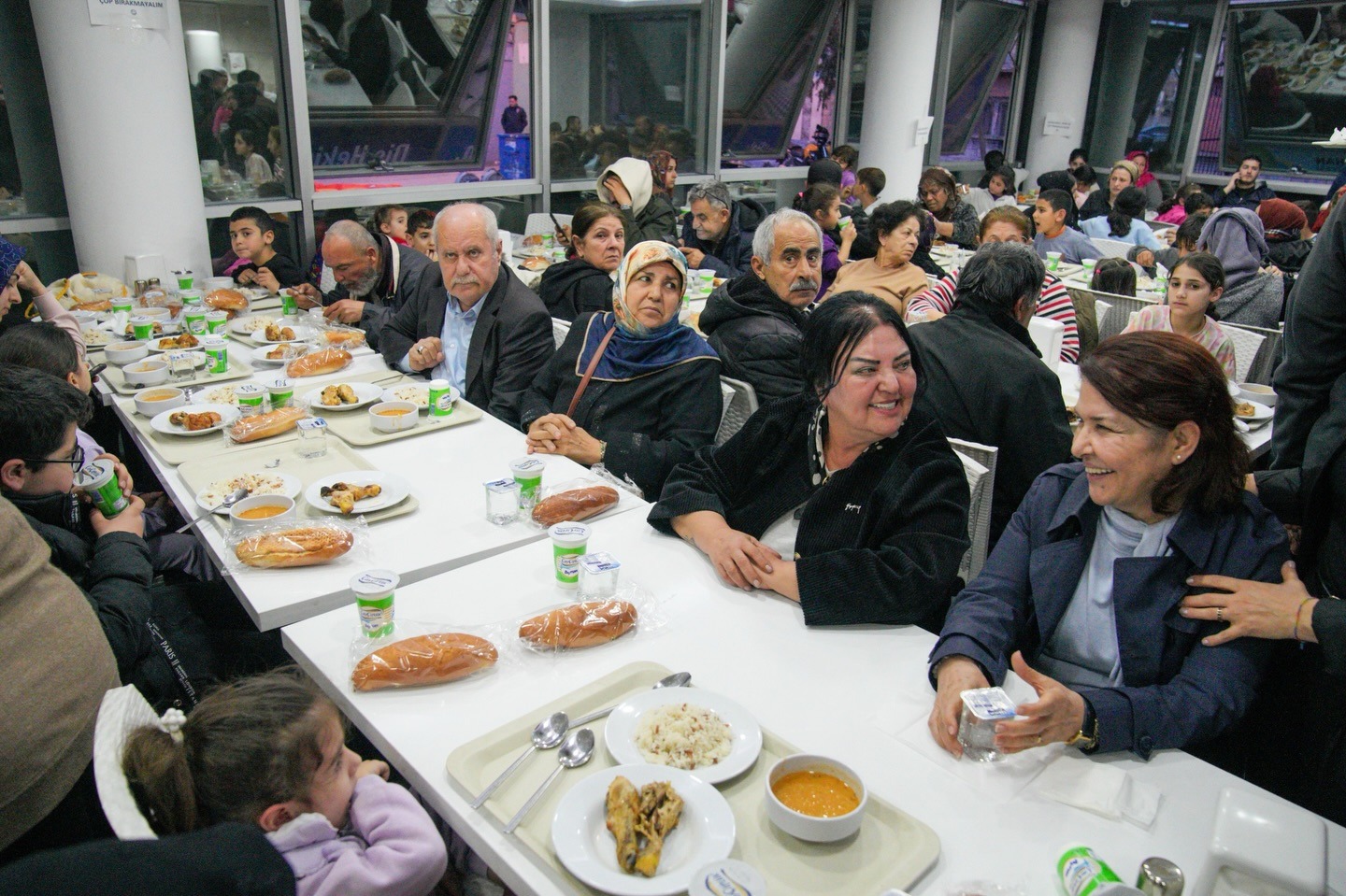 SEYHAN’DA BİRLİK VE KARDEŞLİK SOFRASI