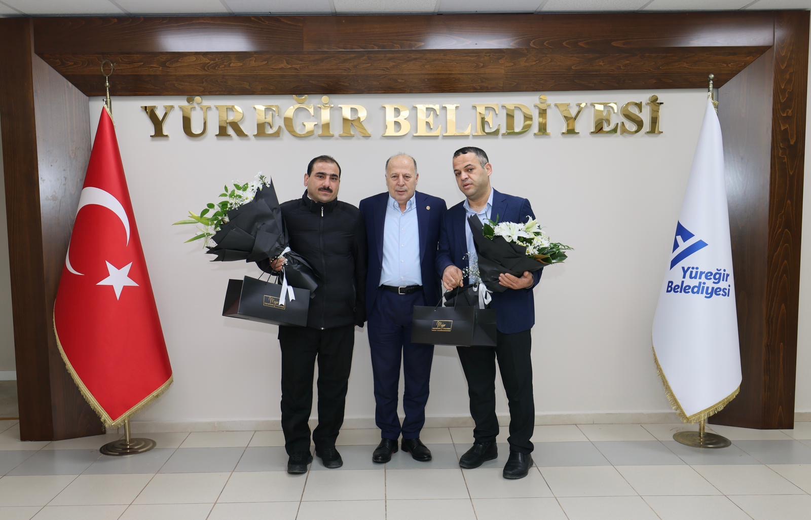 BAŞKAN ALİ DEMİRÇALI, BAŞARILI PERSONELLERİ ÖDÜLLENDİRDİ