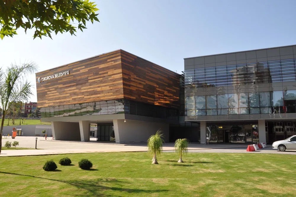 ÇUKUROVA BELEDİYESİ’NDE TOPLU SÖZLEŞME KRİZİ