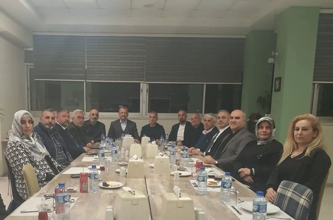 “Gönül Sofrasında Dava Arkadaşlığı Yeniden Pekişti”