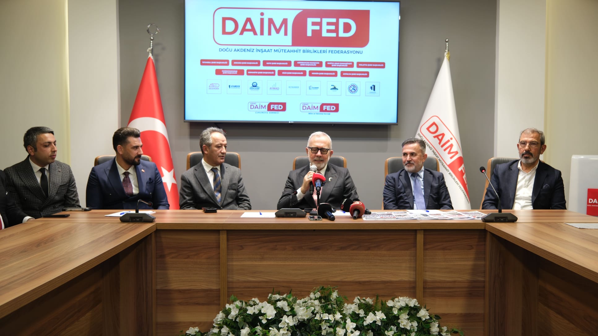 AK Parti Grup Başkanvekili Bahadır Yenişehirlioğlu’ndan DAİMFED’e Ziyaret