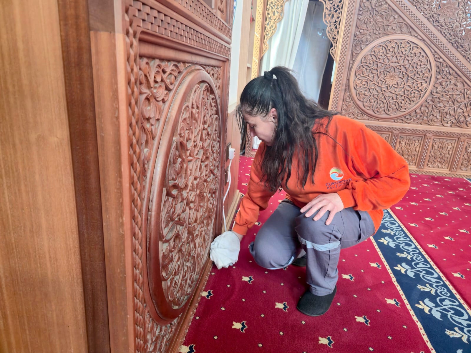 ÇUKUROVA’DA CAMİLER BAYRAMA HAZIRLANIYOR