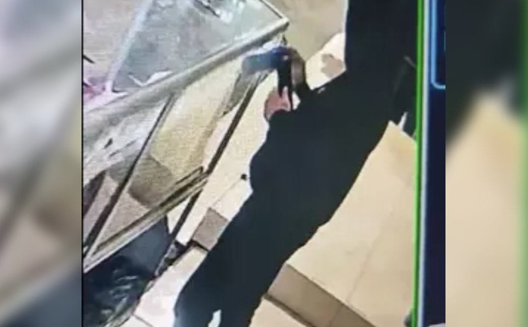 Telefon Hırsızını Kamera Yakaladı